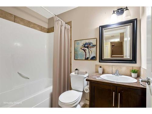 15 Silverado Skies Manor Sw, Calgary, AB - Indoor Photo Showing Bathroom