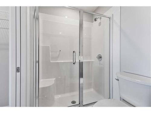 3403-111 Wolf Creek Drive Se, Calgary, AB - Indoor Photo Showing Bathroom