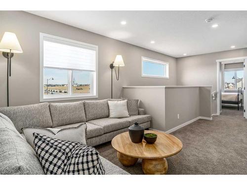 1121 Mahogany Boulevard Se, Calgary, AB - Indoor Photo Showing Living Room