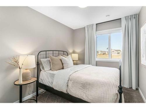 1121 Mahogany Boulevard Se, Calgary, AB - Indoor Photo Showing Bedroom