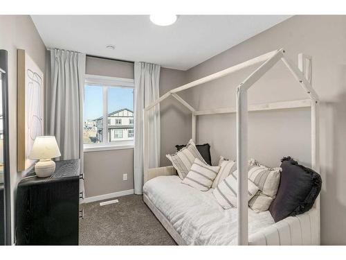 1121 Mahogany Boulevard Se, Calgary, AB - Indoor Photo Showing Bedroom