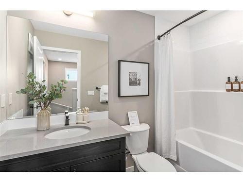 1121 Mahogany Boulevard Se, Calgary, AB - Indoor Photo Showing Bathroom