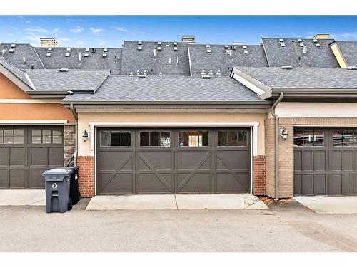 226 Quarry Park Boulevard Se, Calgary, AB - Outdoor