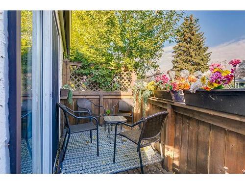 8 Dovercroft Place Se, Calgary, AB - Outdoor