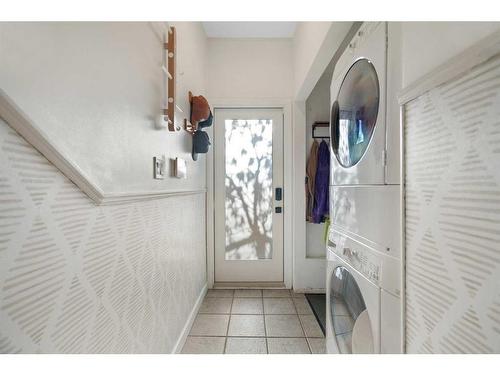 52 Lake Crimson Close Se, Calgary, AB - Indoor Photo Showing Laundry Room