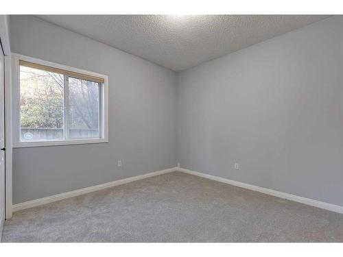 103-44 6A Street Ne, Calgary, AB - Indoor Photo Showing Other Room