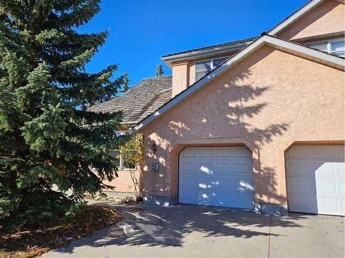 Unit #1-26 Quigley Drive, Cochrane, AB - Outdoor