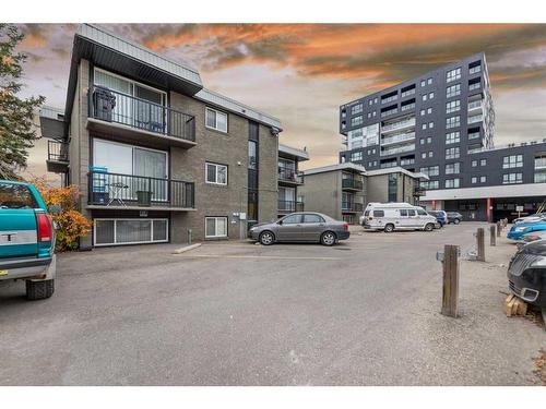 8-2902 17 Avenue Sw, Calgary, AB - Outdoor With Balcony