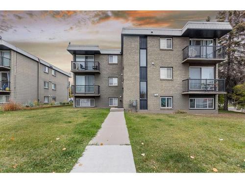 8-2902 17 Avenue Sw, Calgary, AB - Outdoor With Balcony With Facade