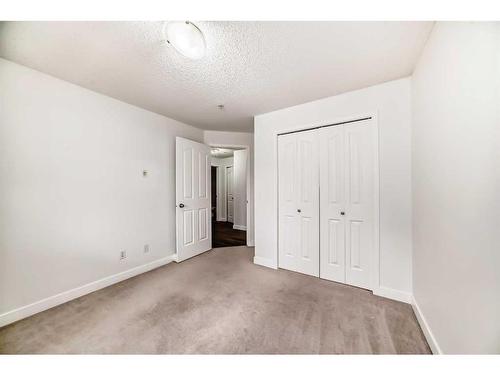 3205-60 Panatella Street Nw, Calgary, AB - Indoor Photo Showing Other Room