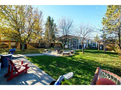 627 11 Avenue, Carstairs, AB - Outdoor With Backyard