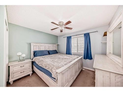 158 Windridge Road Sw, Airdrie, AB - Indoor Photo Showing Bedroom