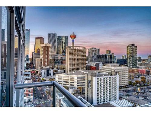 1801-215 13 Avenue Sw, Calgary, AB - Outdoor With View