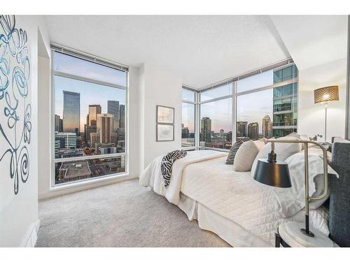 1801-215 13 Avenue Sw, Calgary, AB - Indoor Photo Showing Bedroom