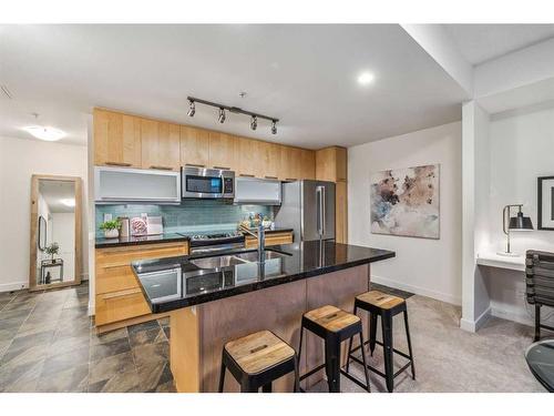 1801-215 13 Avenue Sw, Calgary, AB - Indoor Photo Showing Kitchen With Double Sink