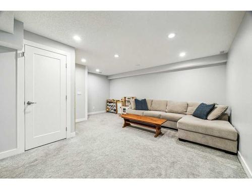 82 New Brighton Green Se, Calgary, AB - Indoor