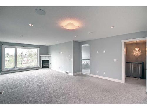 317 15 Avenue Ne, Calgary, AB - Indoor With Fireplace