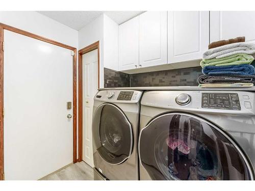 278 Panorrama Hills Lane Nw, Calgary, AB - Indoor Photo Showing Laundry Room