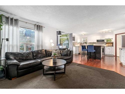 278 Panorrama Hills Lane Nw, Calgary, AB - Indoor Photo Showing Living Room