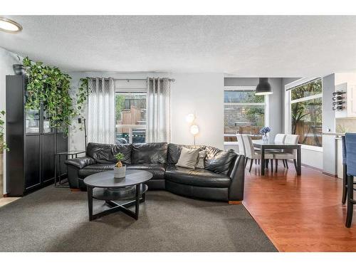 278 Panorrama Hills Lane Nw, Calgary, AB - Indoor Photo Showing Living Room