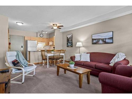 204-107 Montane Road, Canmore, AB - Indoor Photo Showing Living Room