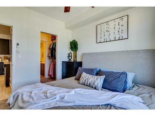 7403-151 Legacy Main Street Se, Calgary, AB - Indoor Photo Showing Bedroom