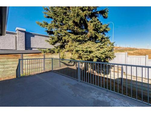 120 Norquay Heights Nw, Calgary, AB - Outdoor