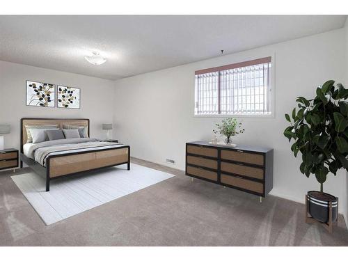 120 Norquay Heights Nw, Calgary, AB - Indoor Photo Showing Bedroom