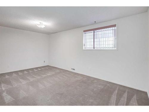 120 Norquay Heights Nw, Calgary, AB - Indoor Photo Showing Other Room