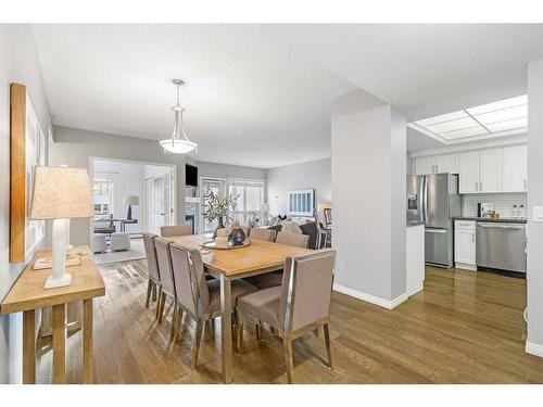 607-114 15 Avenue Sw, Calgary, AB - Indoor Photo Showing Kitchen With Upgraded Kitchen