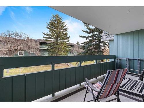 8205-315 Southampton Drive Sw, Calgary, AB - Outdoor With Balcony With Exterior