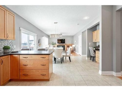 115 Railway Crescent Se, Langdon, AB - Indoor