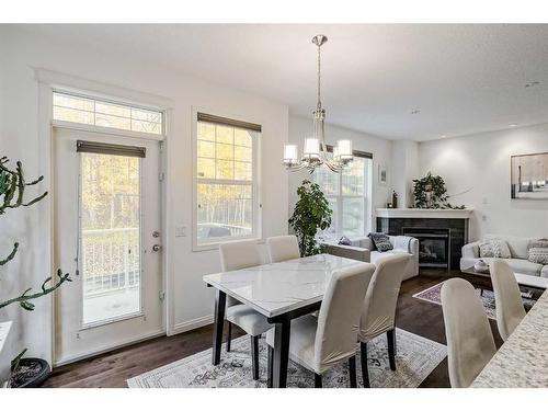 18 Discovery Heights Sw, Calgary, AB - Indoor Photo Showing Dining Room