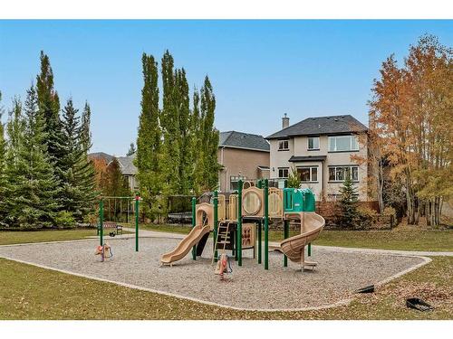 18 Discovery Heights Sw, Calgary, AB - Outdoor