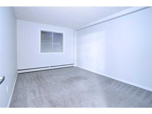 3105-315 Southampton Drive Sw, Calgary, AB - Indoor Photo Showing Other Room