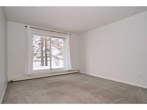 3105-315 Southampton Drive Sw, Calgary, AB - Indoor Photo Showing Other Room