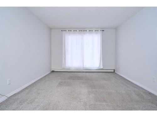 3105-315 Southampton Drive Sw, Calgary, AB - Indoor Photo Showing Other Room