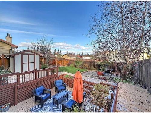 83 Berwick Crescent Nw, Calgary, AB - Outdoor