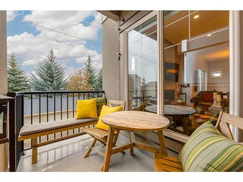 4-2432 30 Street Sw, Calgary, AB - Outdoor With Exterior