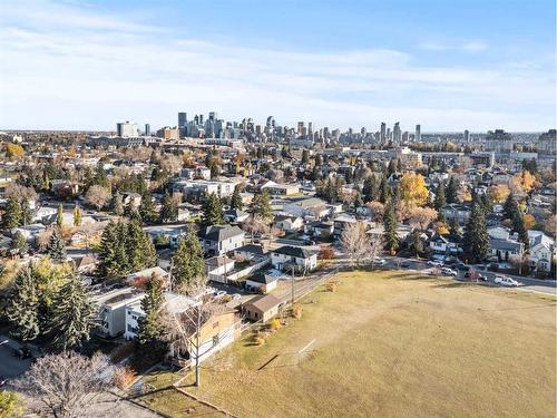 1723 22 Avenue Nw, Calgary, AB - Outdoor With View