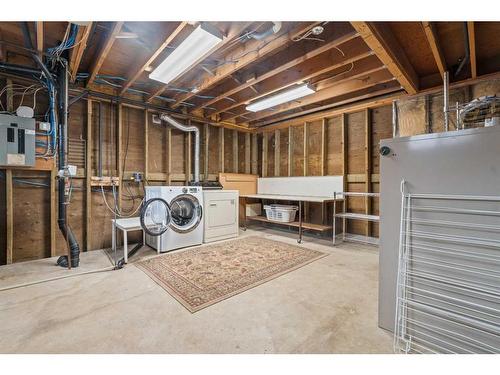 1723 22 Avenue Nw, Calgary, AB - Indoor Photo Showing Laundry Room