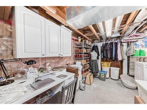 8308 46 Avenue Nw, Calgary, AB - Indoor Photo Showing Basement