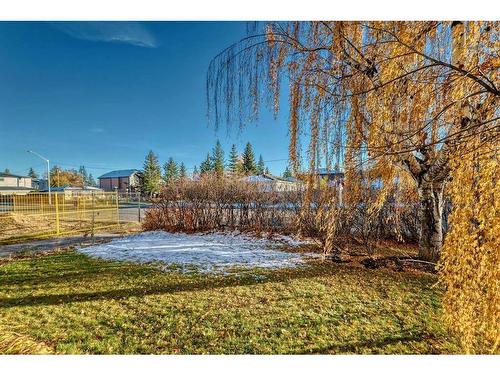 8308 46 Avenue Nw, Calgary, AB - Outdoor With View