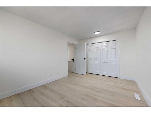 114-6440 4 Street Nw, Calgary, AB - Indoor Photo Showing Other Room