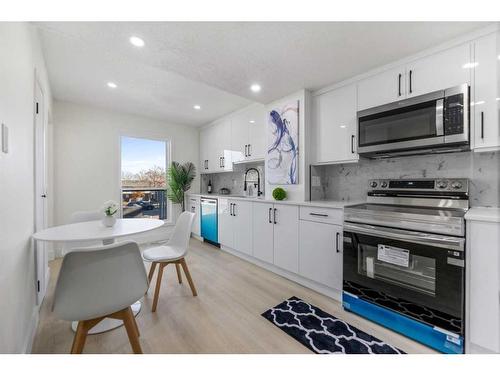 114-6440 4 Street Nw, Calgary, AB - Indoor Photo Showing Kitchen