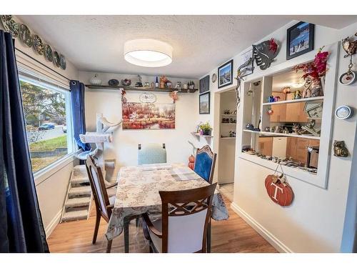 121 Holmwood Avenue Nw, Calgary, AB - Indoor