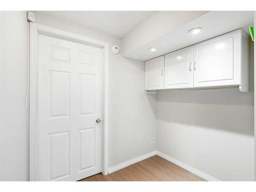 1-10816 5 Street Sw, Calgary, AB - Indoor Photo Showing Other Room