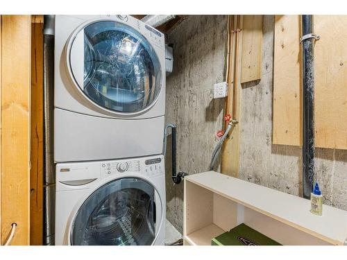 1-10816 5 Street Sw, Calgary, AB - Indoor Photo Showing Laundry Room