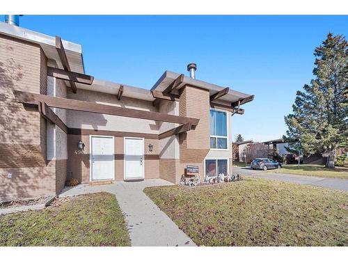 4970 Rundlewood Drive Ne, Calgary, AB - Outdoor