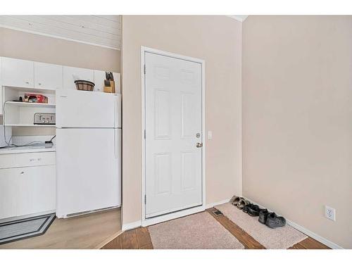 4970 Rundlewood Drive Ne, Calgary, AB - Indoor